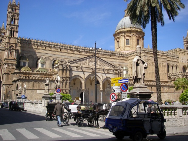 Busy day in Palermo Cathedral, tuk-tuks, carriages, Sicily